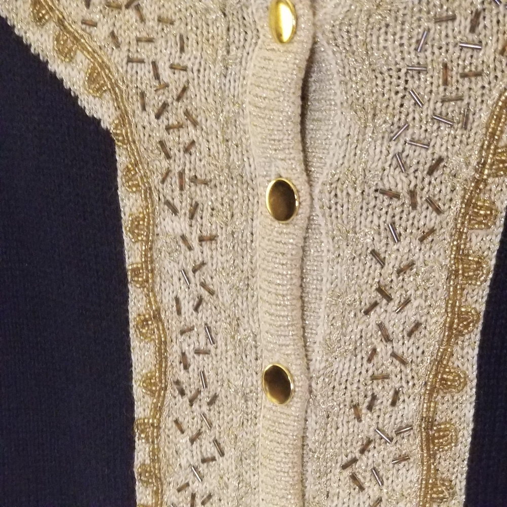 Sweater - Picture 3 of 4